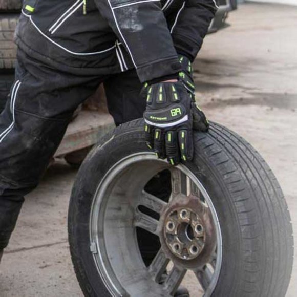 Refrigiwear  Extreme Freezer Glove 0679 Black Insulated Impact Work Gloves - Picture 5 of 5